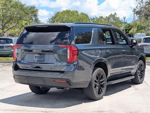 2021 GMC Yukon SLT