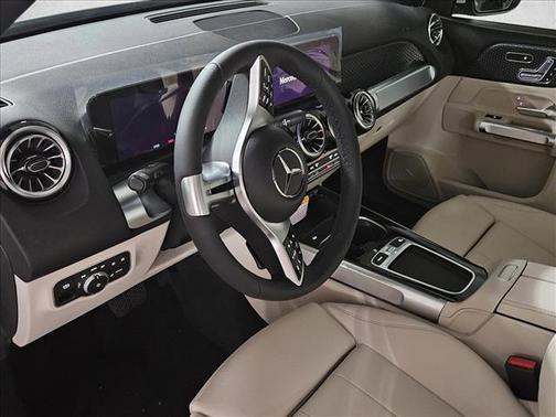 2025 Mercedes-Benz GLB 250 Base