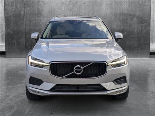 2021 Volvo XC60 T5 Momentum