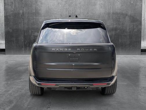 2023 Land Rover Range Rover P400 SE