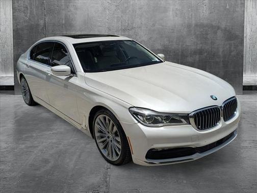 2018 BMW 750 I