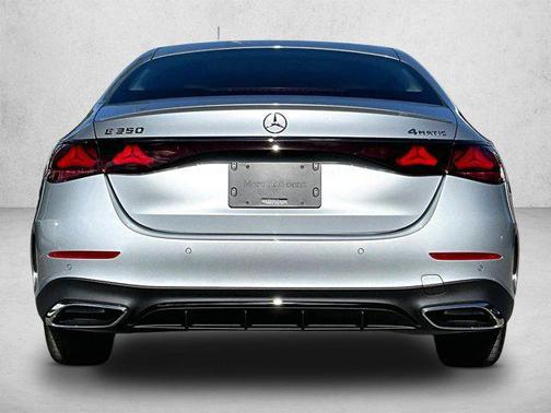 Cirrus Silver Metallic 2027 Mercedes-Benz E-Class E 350