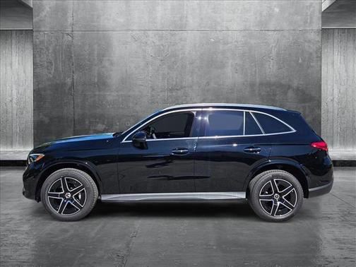 2025 Mercedes-Benz GLC 300 Base