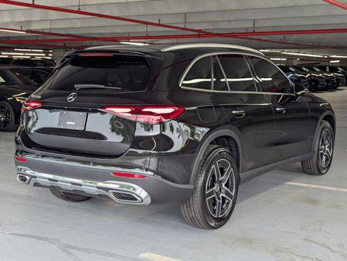 2026 Mercedes-Benz GLC 300 Base