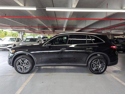 2026 Mercedes-Benz GLC 300 Base