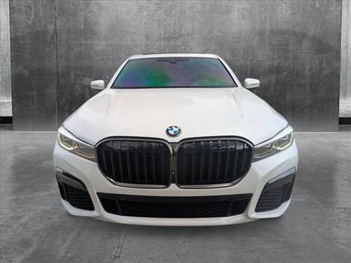 2020 BMW 740 740i
