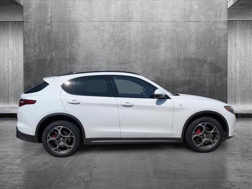2022 Alfa Romeo Stelvio Ti