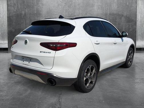 2022 Alfa Romeo Stelvio Ti
