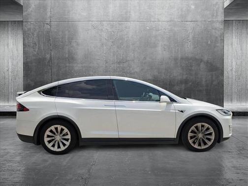 2017 Tesla Model X 90D