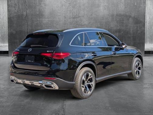 2025 Mercedes-Benz GLC 350e Base