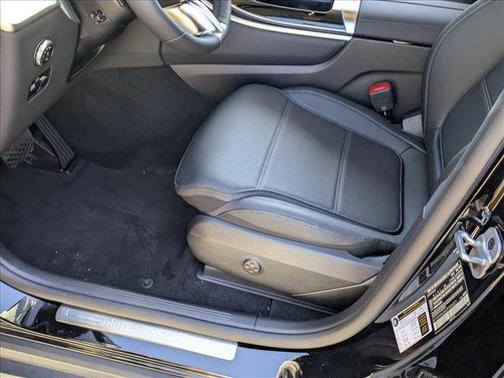 2025 Mercedes-Benz GLC 350e Base