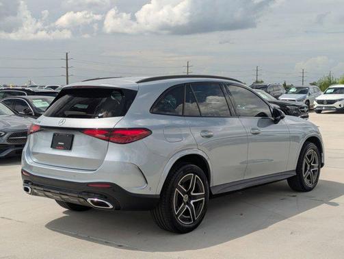 2026 Mercedes-Benz GLC 300 Base