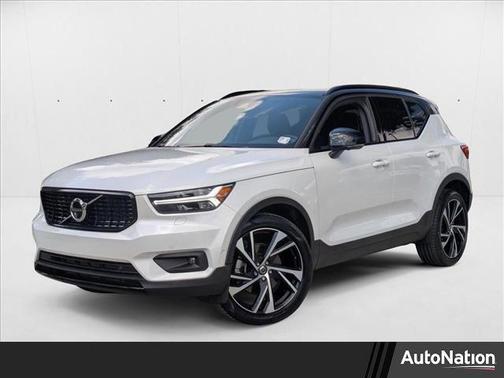 2020 Volvo XC40 T5 R-Design