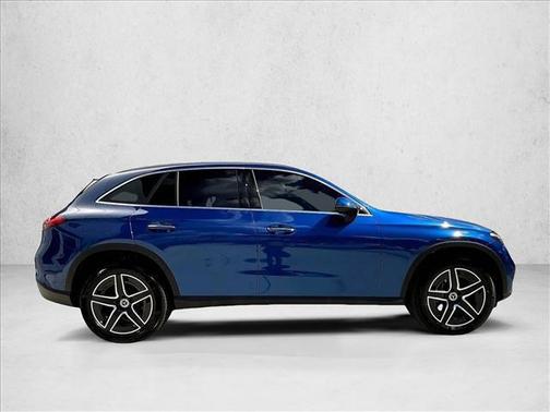 Starling Blue Metallic 2026 Mercedes-Benz GLC 300 4MATIC