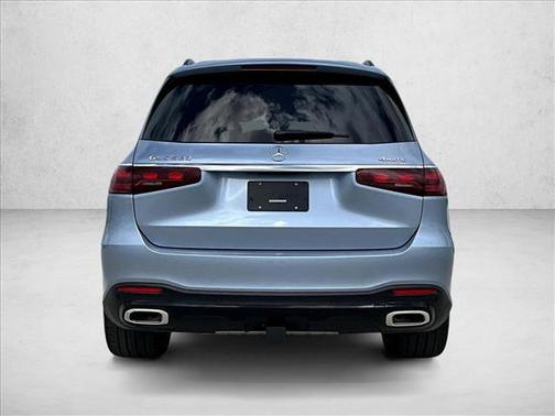 2026 Mercedes-Benz GLS 580 4MATIC