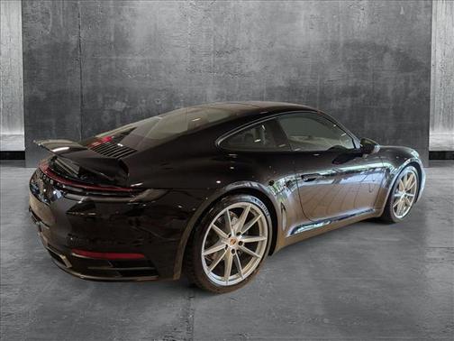 2024 Porsche 911 Carrera