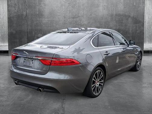 2020 Jaguar XF 30t Prestige RWD Automatic