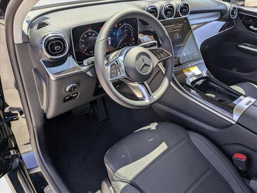 2025 Mercedes-Benz GLC 350e Base