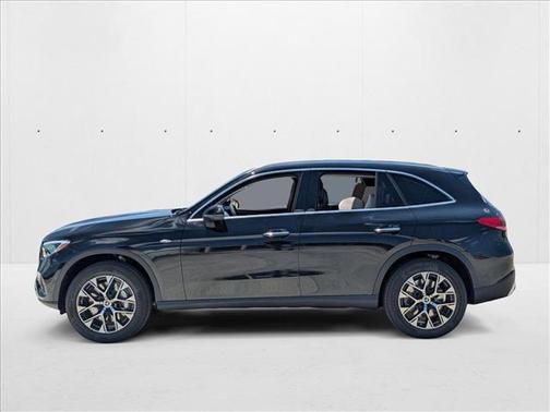 2025 Mercedes-Benz GLC 350e Base