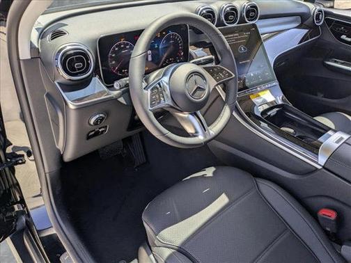 2025 Mercedes-Benz GLC 350e Base