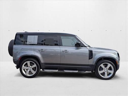 2024 Land Rover Defender 110 P500 SE