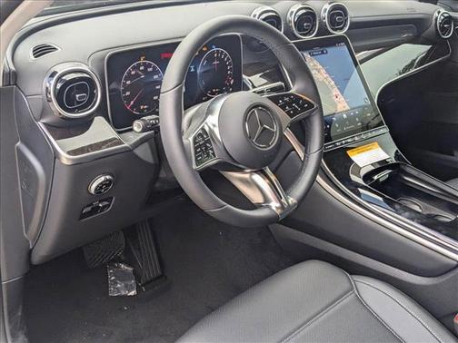 2025 Mercedes-Benz GLC 350e Base