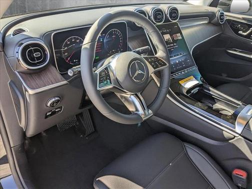 2025 Mercedes-Benz GLC 350e Base