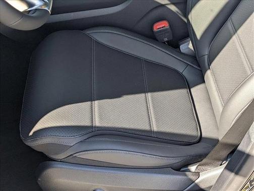2025 Mercedes-Benz GLC 350e Base
