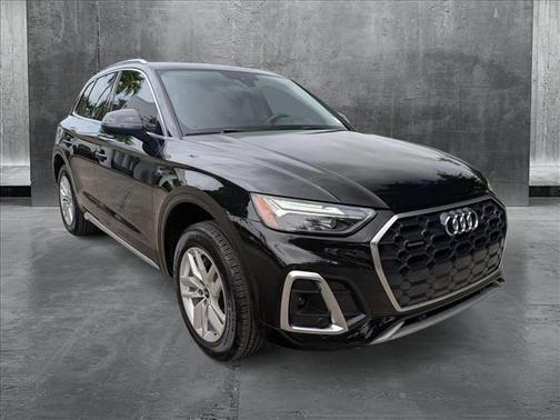 2022 Audi Q5 45 S line Premium