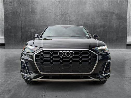 2022 Audi Q5 45 S line Premium