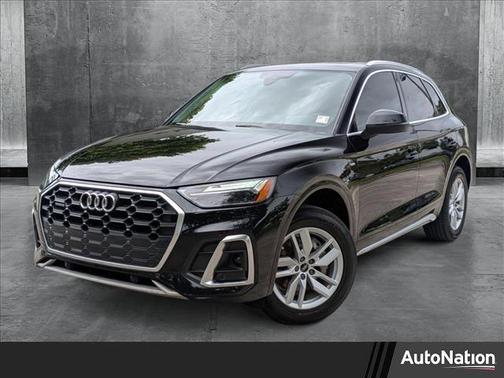 2022 Audi Q5 45 S line Premium