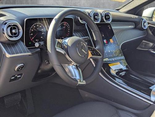 2025 Mercedes-Benz GLC 350e Base