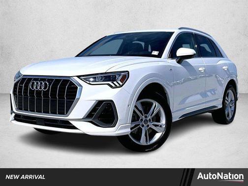 2020 Audi Q3 45 S line Prestige