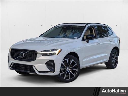 2024 Volvo XC60 B5 Ultimate Dark Theme