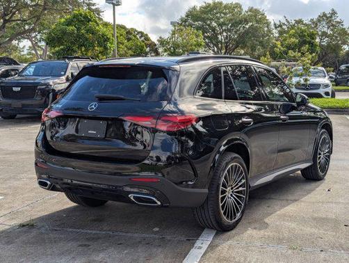 2026 Mercedes-Benz GLC 300 Base