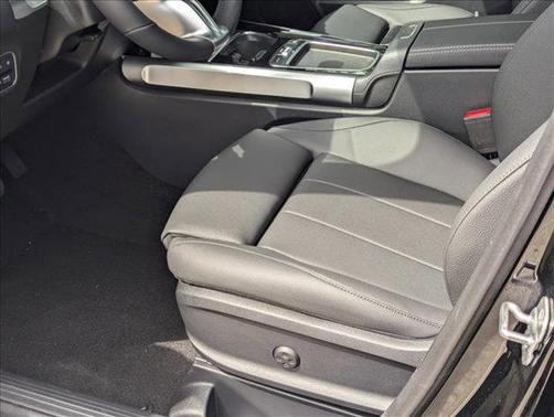 2025 Mercedes-Benz GLB 250 Base