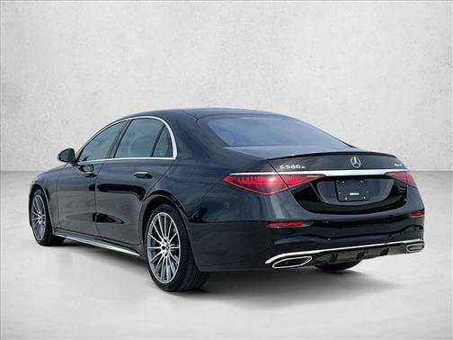 Obsidian Black Metallic 2026 Mercedes-Benz S-Class S 580e 4MATIC