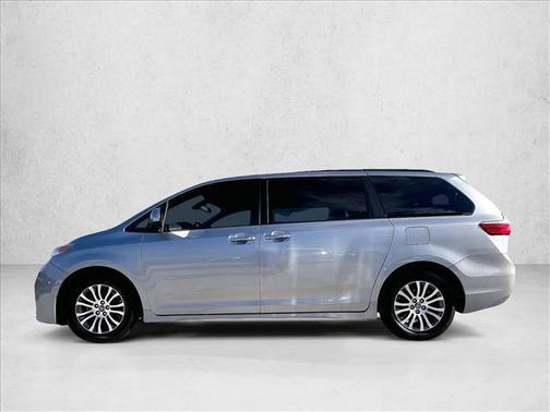 2018 Toyota Sienna XLE Premium