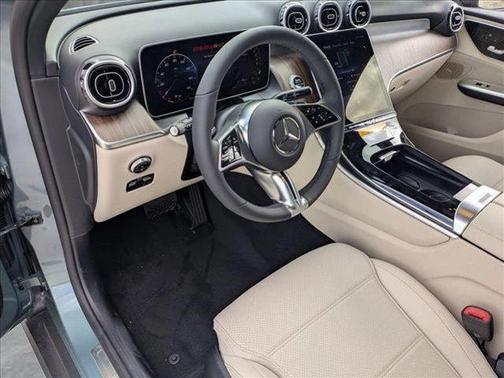 2025 Mercedes-Benz GLC 350e Base