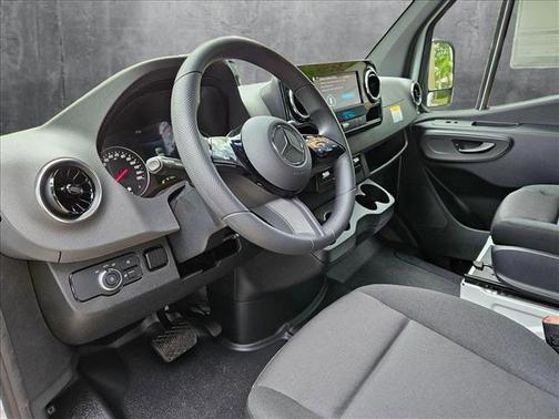 2025 Mercedes-Benz Sprinter 2500 High Roof