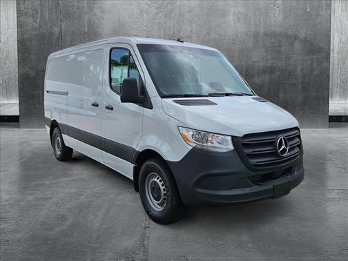 2025 Mercedes-Benz Sprinter 2500 Standard Roof