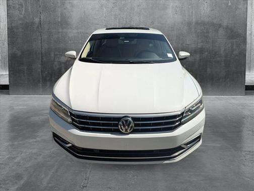 2018 Volkswagen Passat 2.0T SE