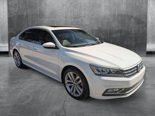 2018 Volkswagen Passat 2.0T SE