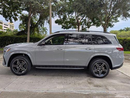 2026 Mercedes-Benz GLS 450 4MATIC