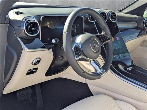 2025 Mercedes-Benz GLC 300 4MATIC