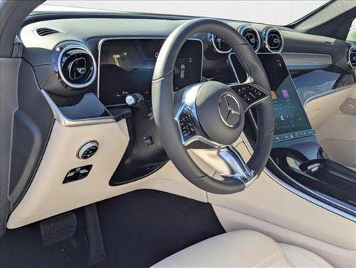 2025 Mercedes-Benz GLC 300 4MATIC