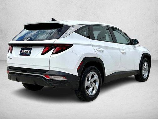 2023 Hyundai TUCSON SE