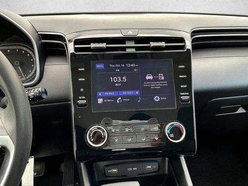 2023 Hyundai TUCSON SE