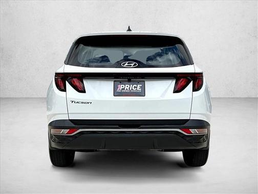 2023 Hyundai TUCSON SE