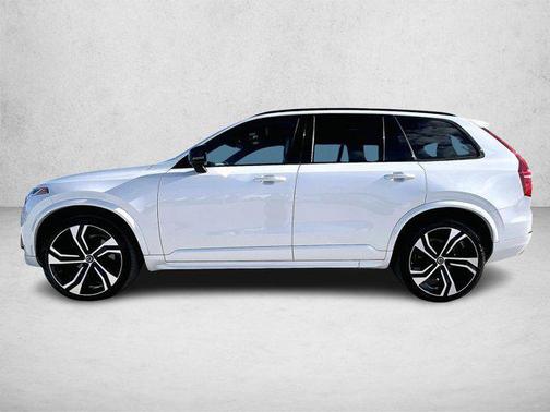 2020 Volvo XC90 T5 R-Design